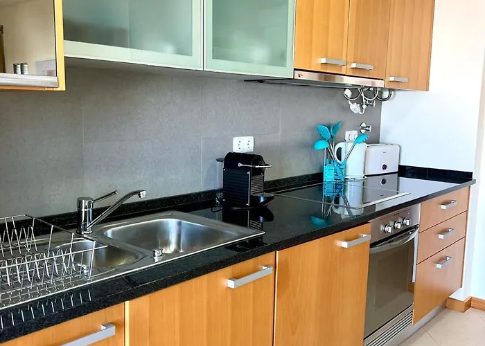 Viva Onda Baleal Surfing & * Ferrel (Leiria)