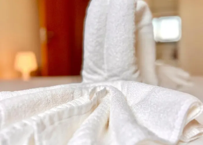 Viva Onda Baleal Surfing & * Ferrel (Leiria)